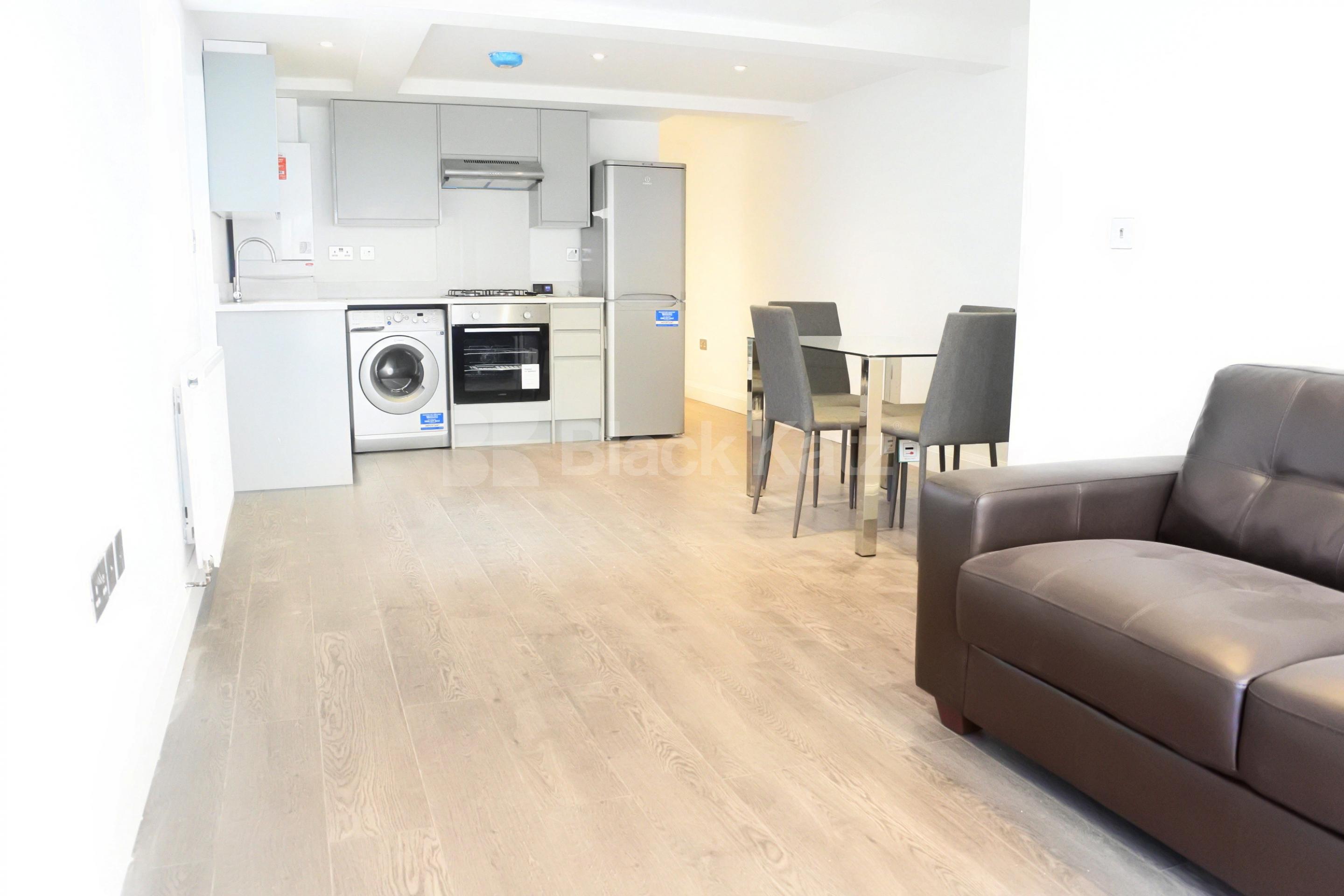 			1 Bedroom, 1 bath, 1 reception Maisonette			 Myddleton Road, Hornsey N8