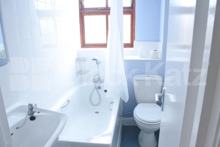 			1 Bedroom, 1 bath, 1 reception Flat			 Park Road, Crouch End