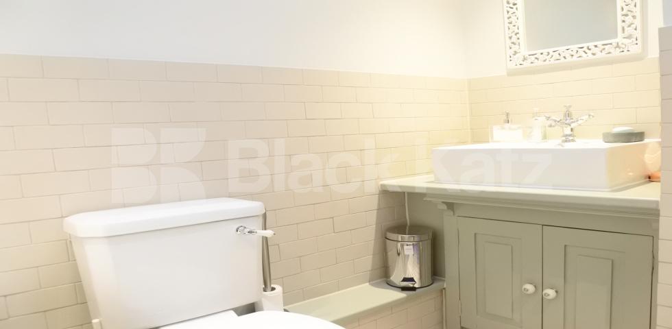 			NEW INSTRUCTION!, 1 Bedroom, 1 bath, 1 reception Apartment			 Alexandra Park Road, Alexandra Park