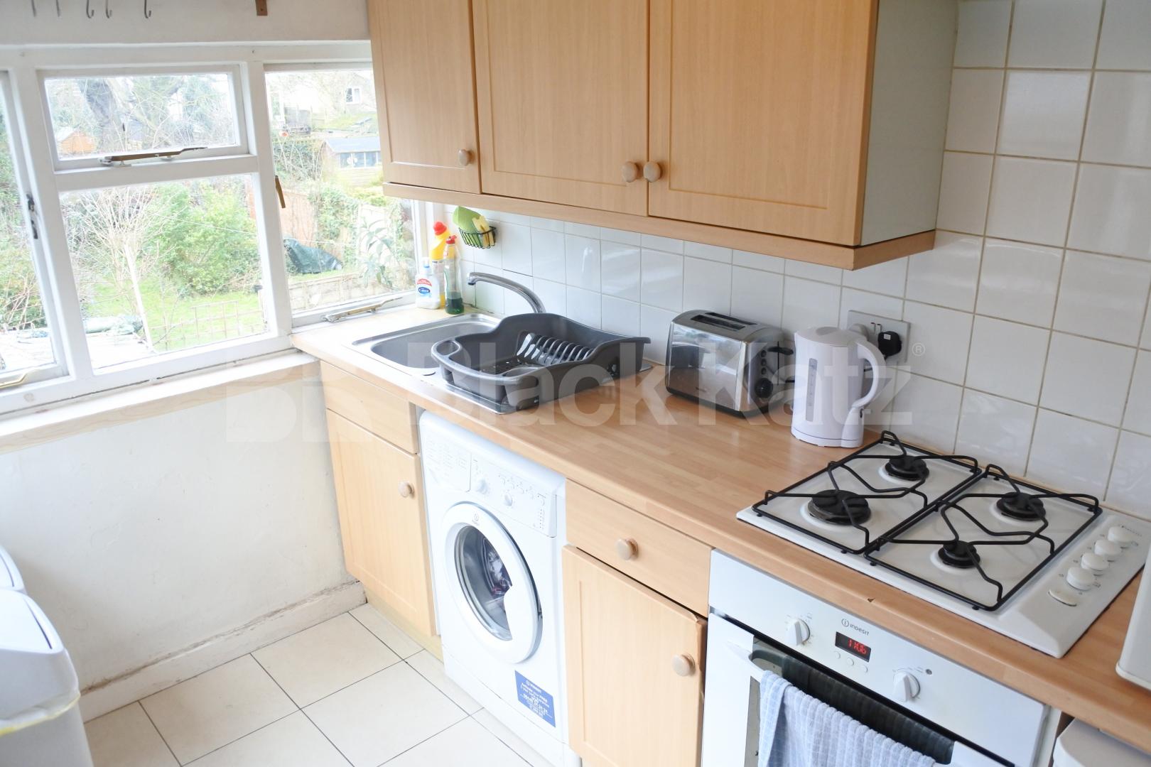 			New Instruction!, 3 Bedroom, 1 bath, 1 reception Flat			 Muswell Avenue, Muswell Hill