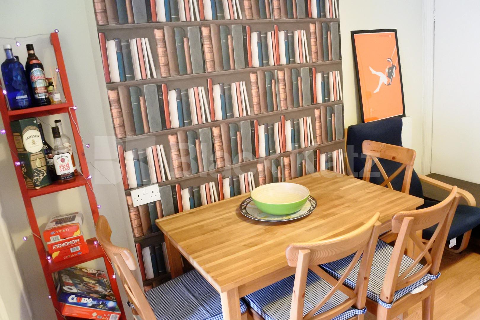 			New Instruction!, 3 Bedroom, 1 bath, 1 reception Flat			 Muswell Avenue, Muswell Hill