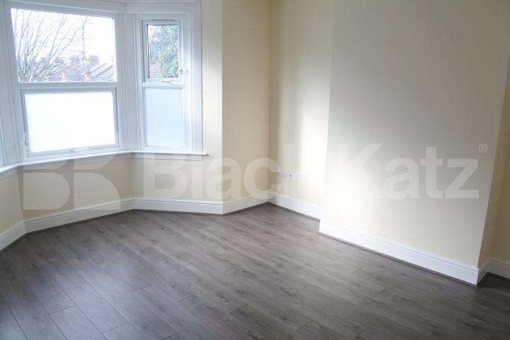 			Perfect For Sharers, 6 Bedroom, 1 bath, 1 reception House			 College Park Road, Tottenham