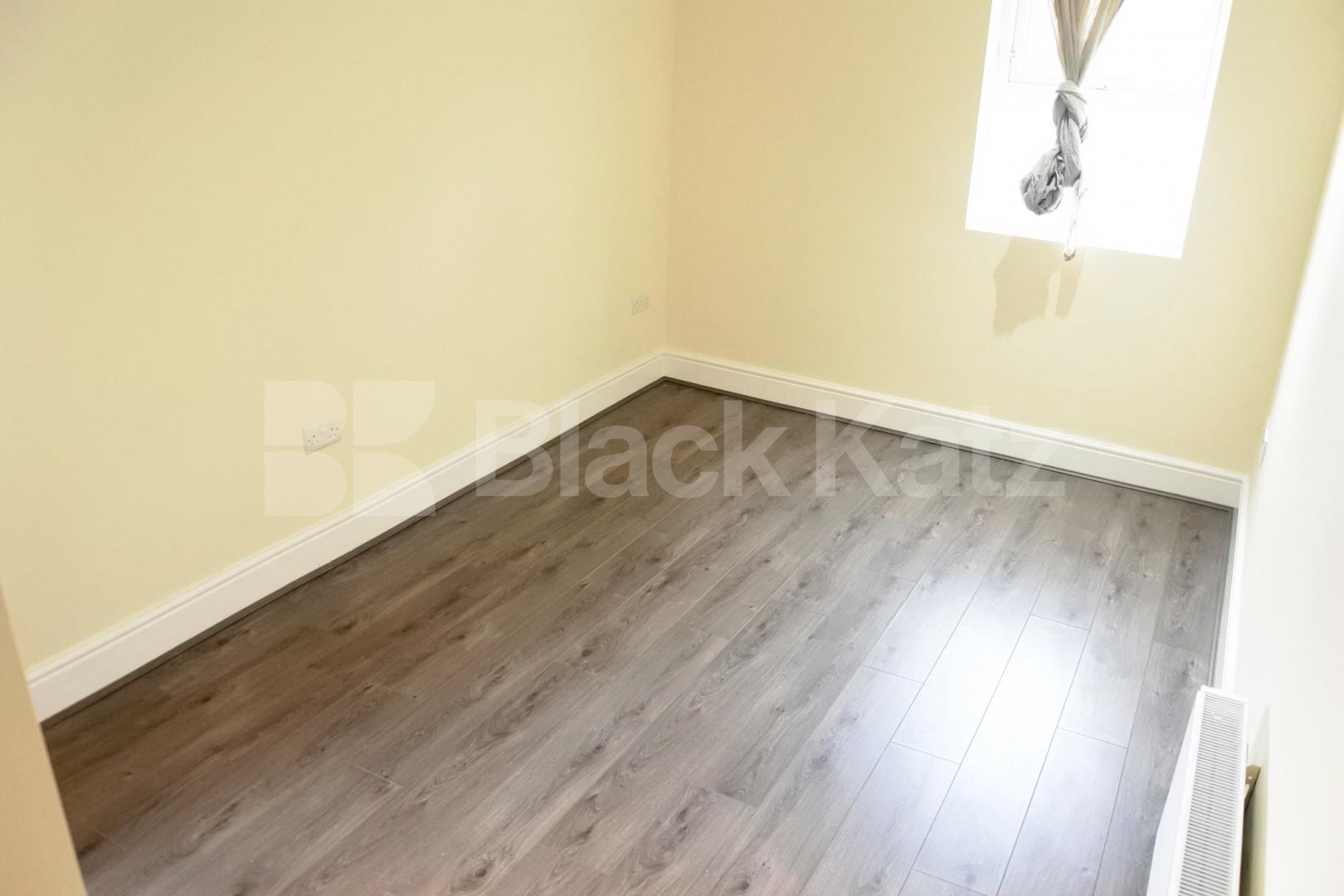 			Perfect For Sharers, 6 Bedroom, 1 bath, 1 reception House			 College Park Road, Tottenham