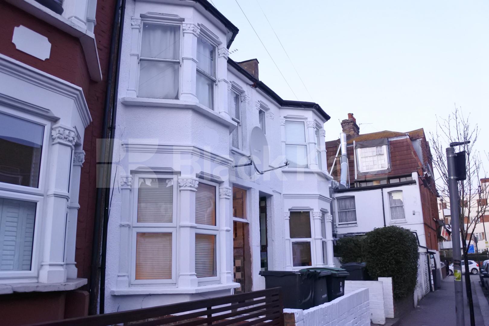 			New Instruction! Garden flat, 2 Bedroom, 1 bath, 1 reception Ground Floor Flat			 Falkland Road, Turnpike Lane / Harringey