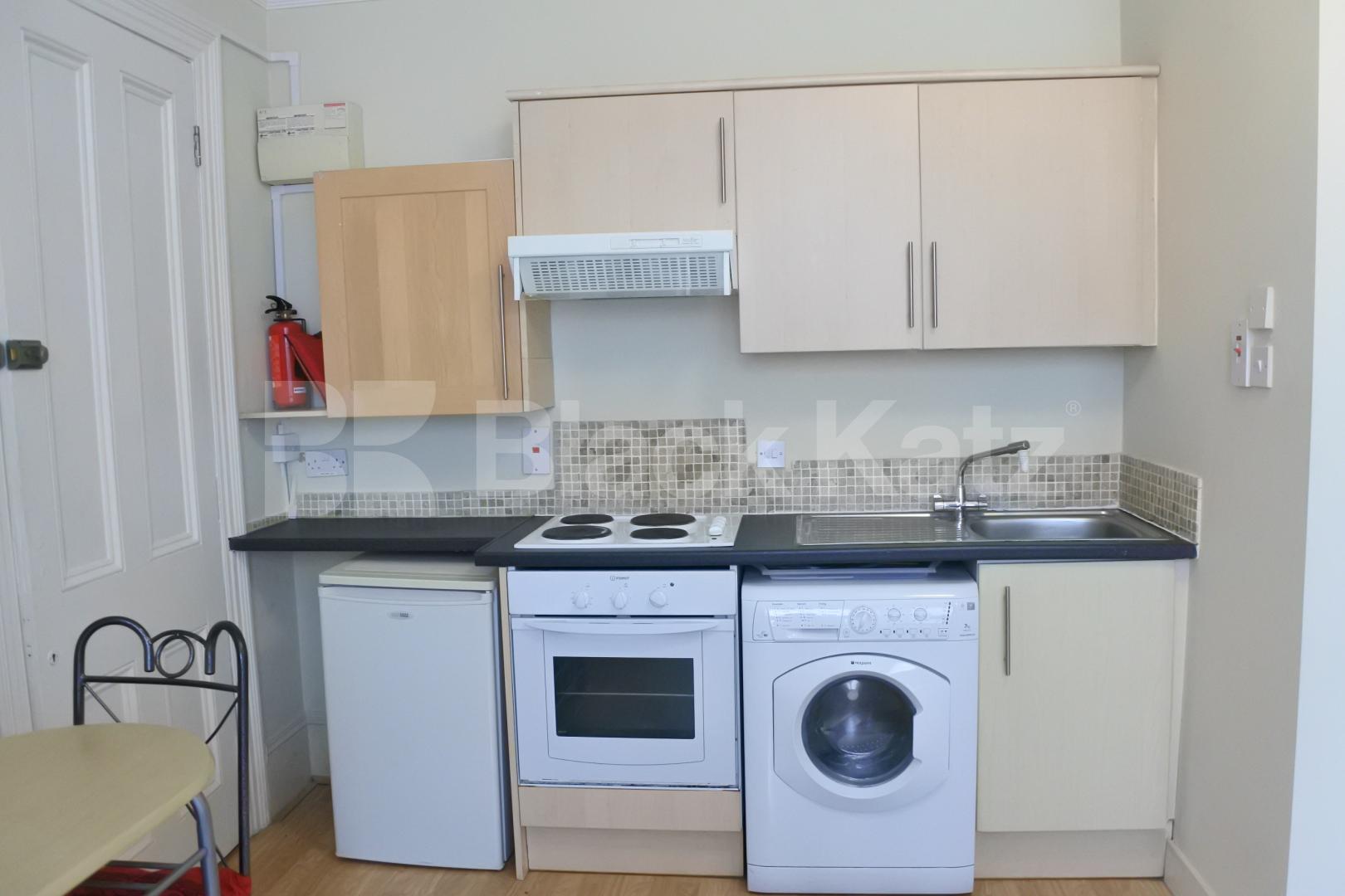 			Great Studio, Studio Apartment, 1 bath, 1 reception Flat			 Church Lane, Crouch End