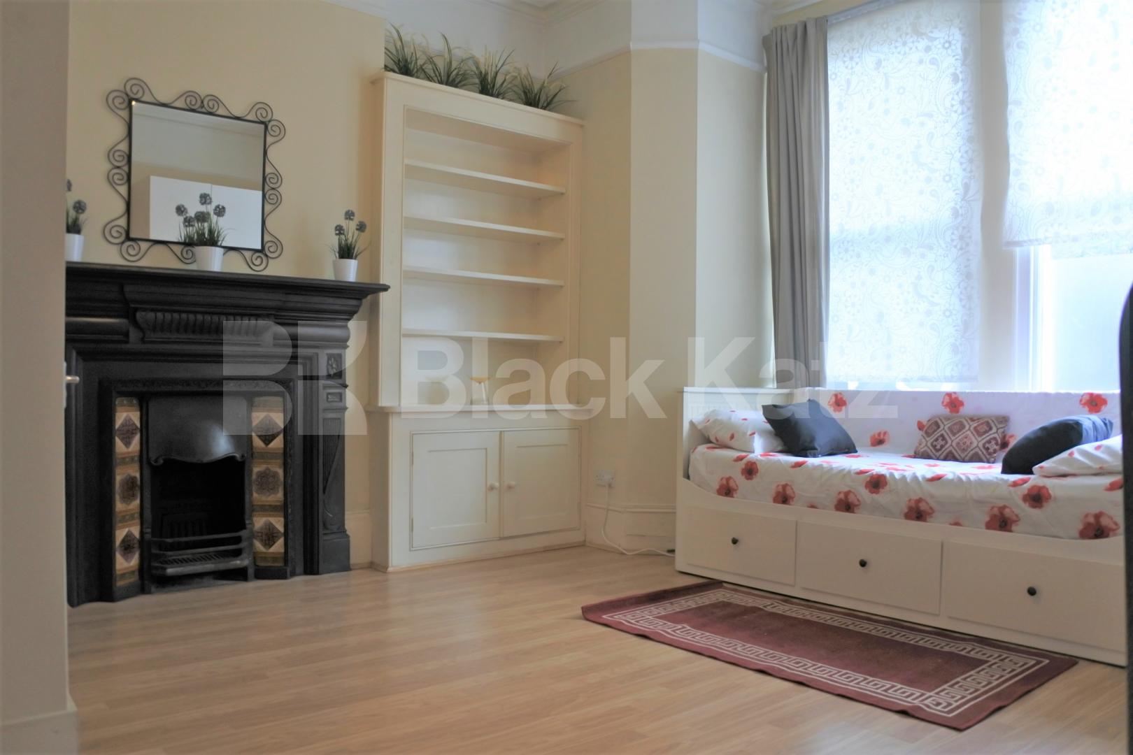 			Great Studio, Studio Apartment, 1 bath, 1 reception Flat			 Church Lane, Crouch End