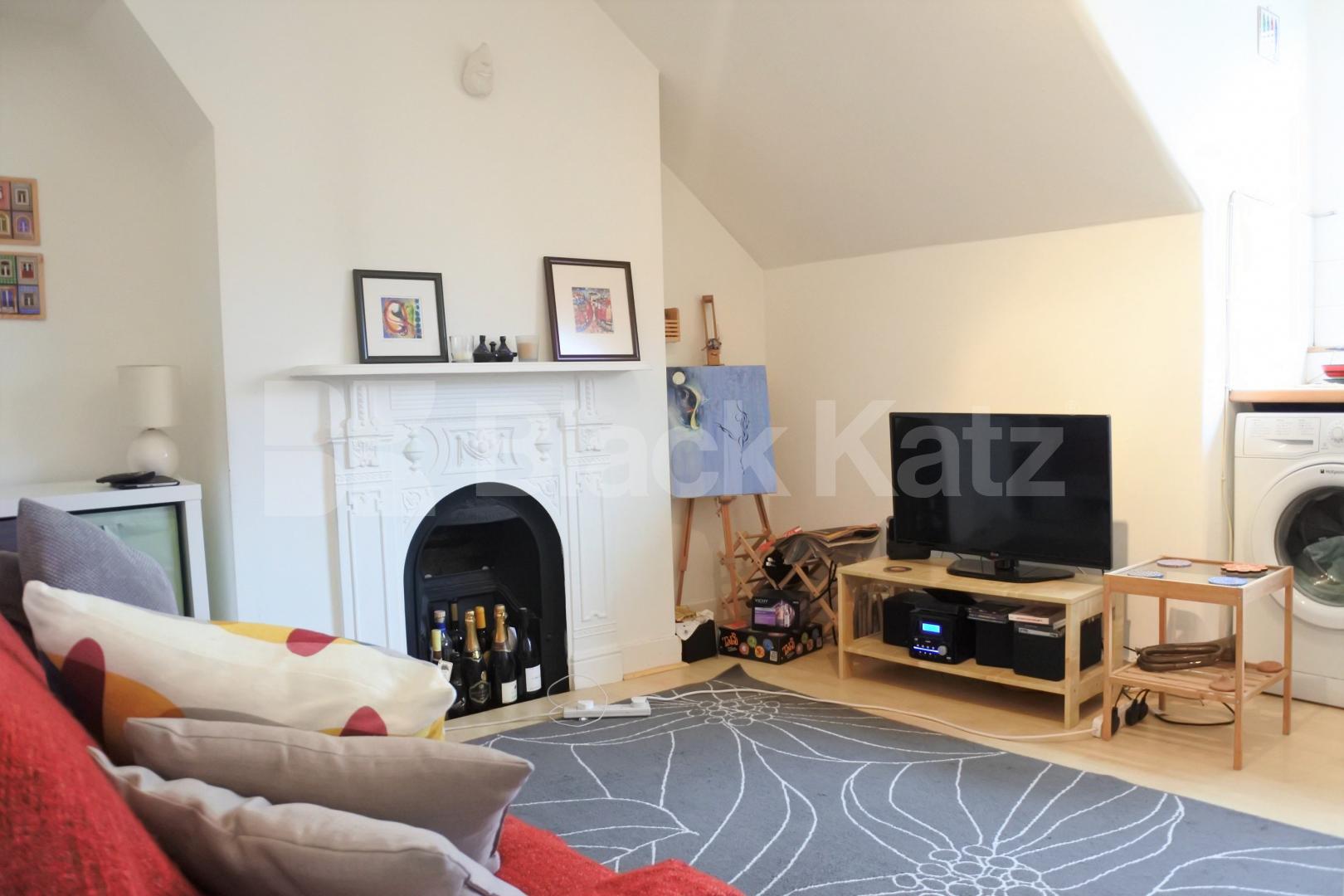 			New Instruction In Heart Of Crouch End !, 1 Bedroom, 1 bath, 1 reception Flat			 Drylands Road, CROUCH END N8