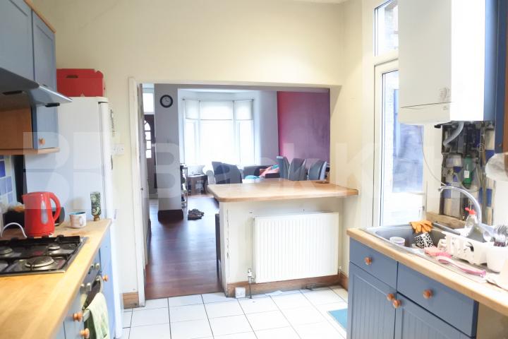 			New Instruction!, 4 Bedroom, 1 bath, 1 reception House			 Palace Road , Bounds Green