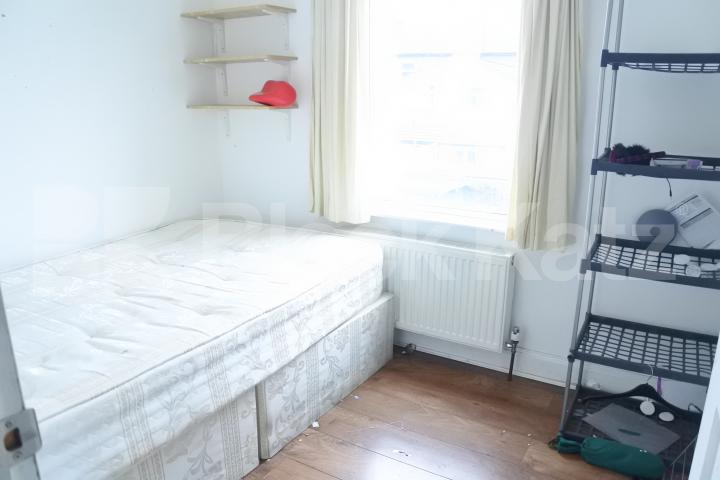 			New Instruction!, 4 Bedroom, 1 bath, 1 reception House			 Palace Road , Bounds Green