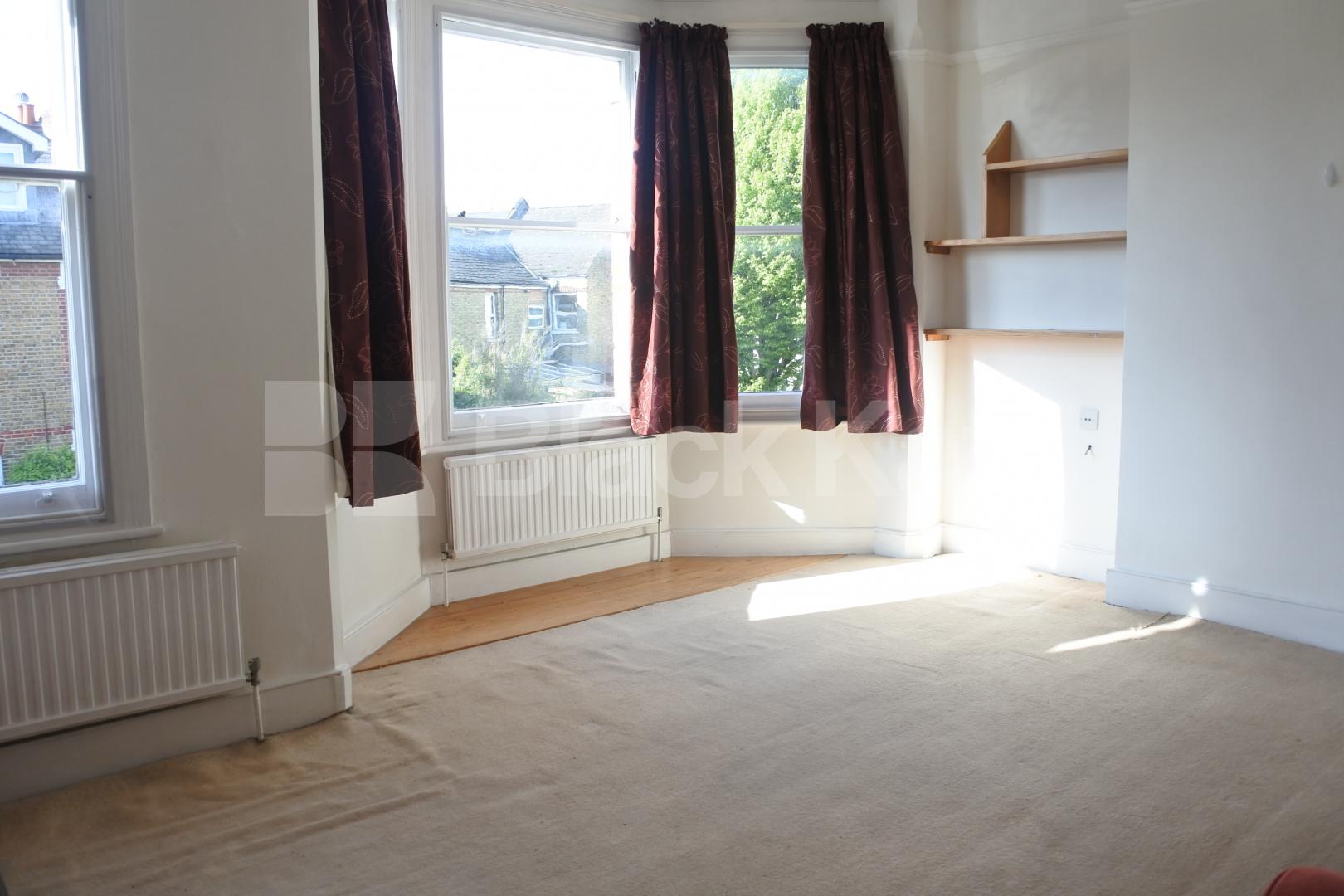 			New Instruction!, 2 Bedroom, 1 bath, 1 reception Flat			 Goodwyns Vale, Muswell Hill