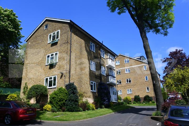 			1 Bedroom, 1 bath, 1 reception Flat			 St Georges Lodge, Muswell Hill, Muswell Hill / Crouch End
