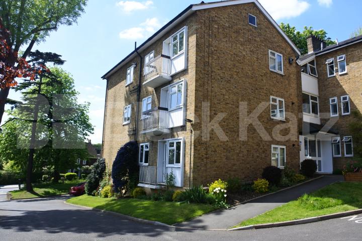 			New Instruction!, 1 Bedroom, 1 bath, 1 reception Apartment			 St Georges Lodge, Muswell Hill, Muswell Hill / Crouch End