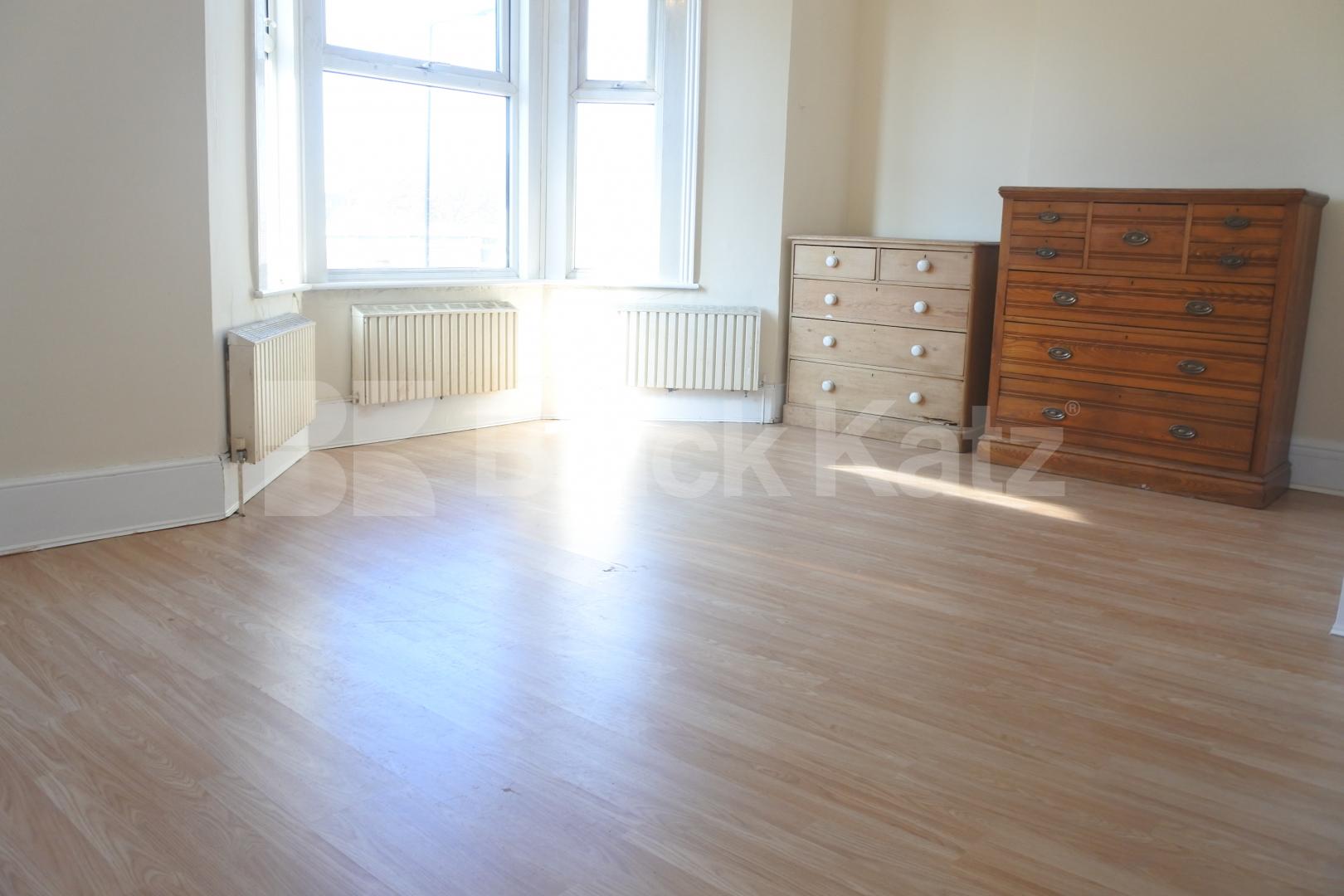 			INCLUDES ALL BILLS EXCEPT ELECTRICITY, Studio Apartment, 1 bath, 1 reception Studio			 Church Lane, Hornsey