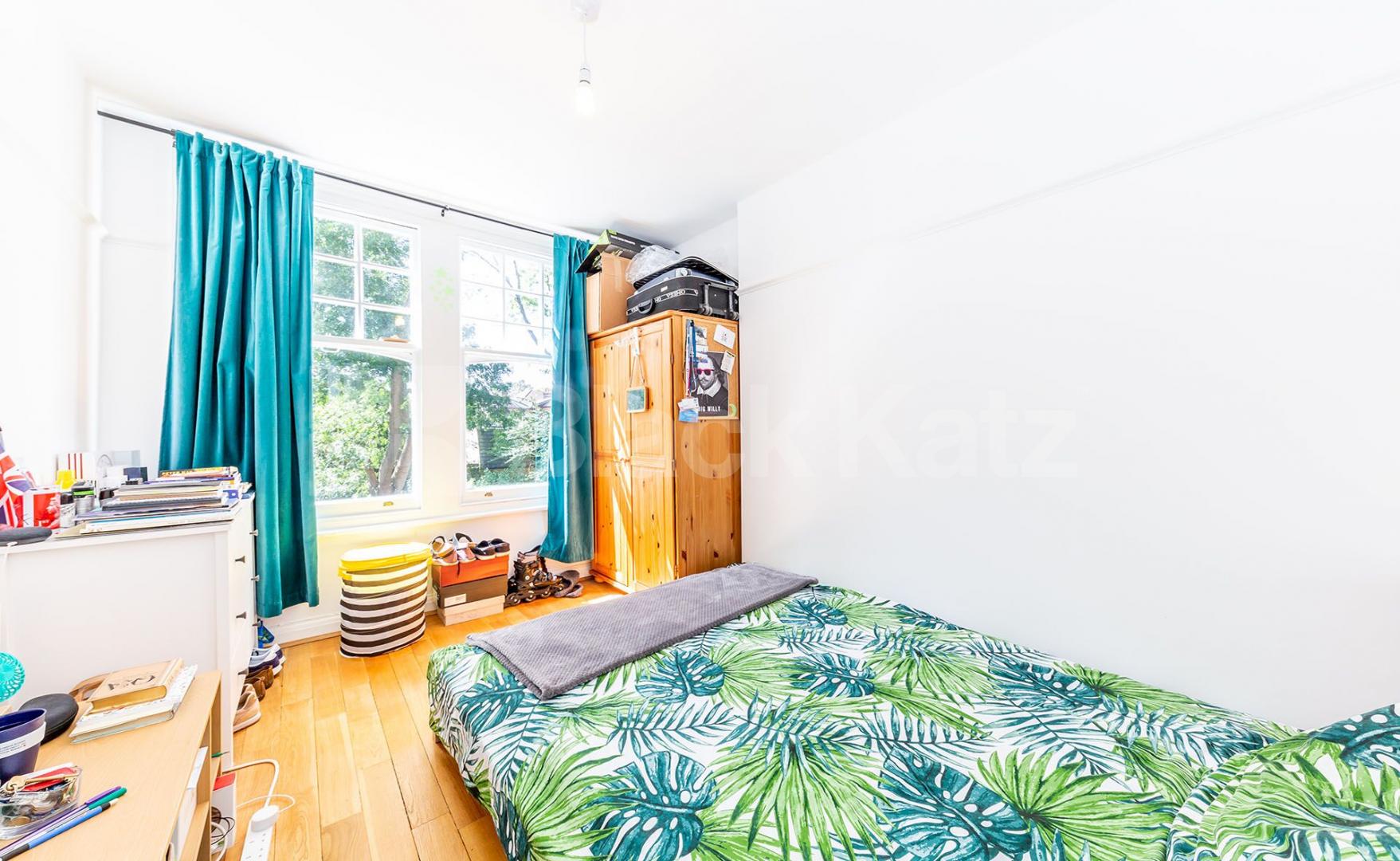 			Period Conversion, 2 Bedroom, 1 bath, 1 reception Flat			 Princes Avenue, MUSWELL HILL