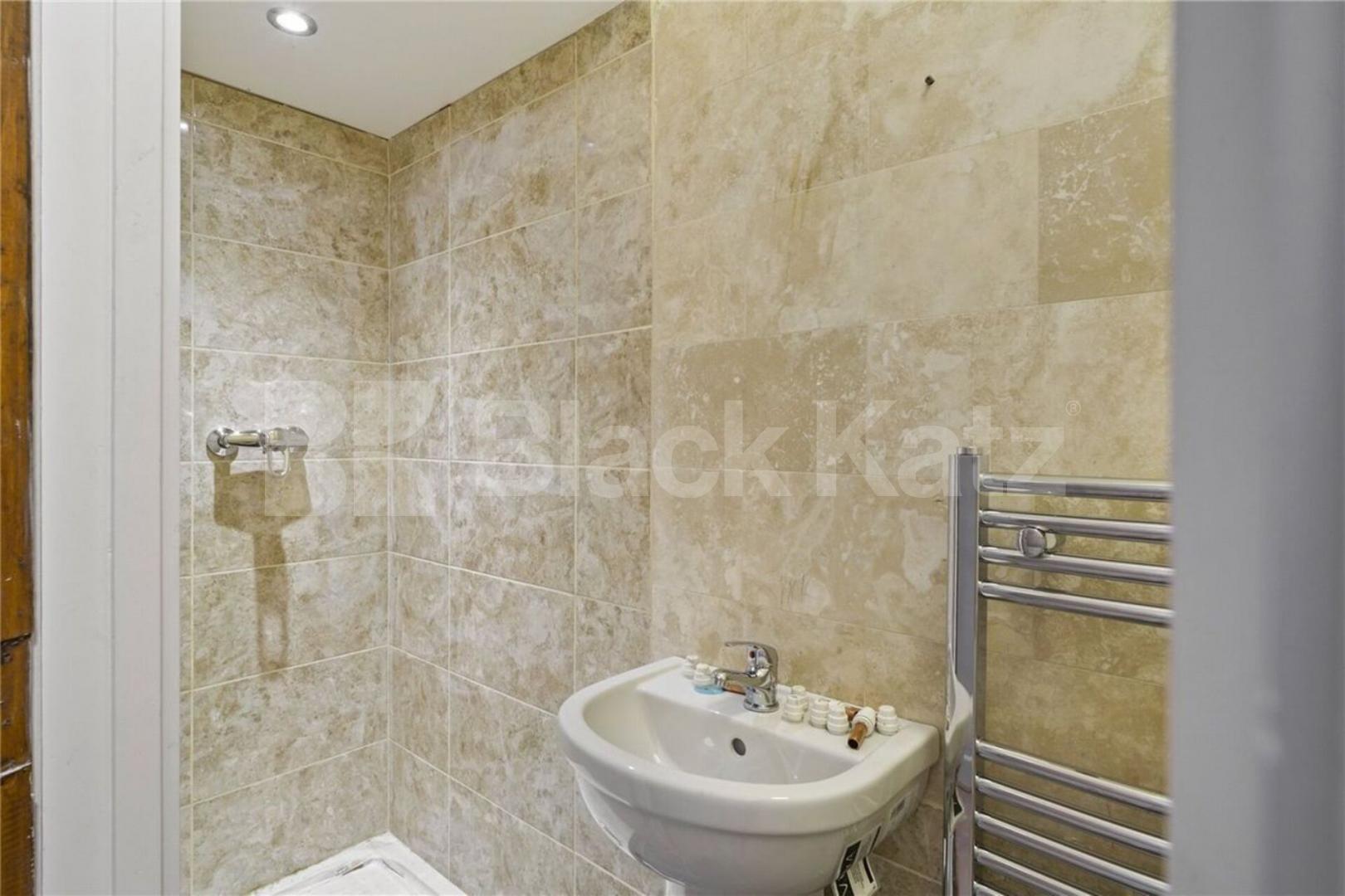 Split Level 3 bedroom property located close to Archway Station and amenities  Davenant Road, Archway