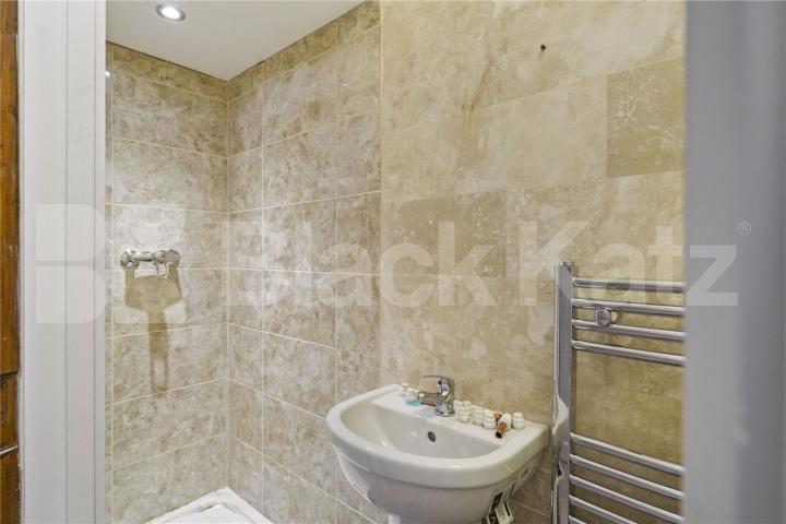 Split Level 3 bedroom property located close to Archway Station and amenities  Davenant Road, Archway