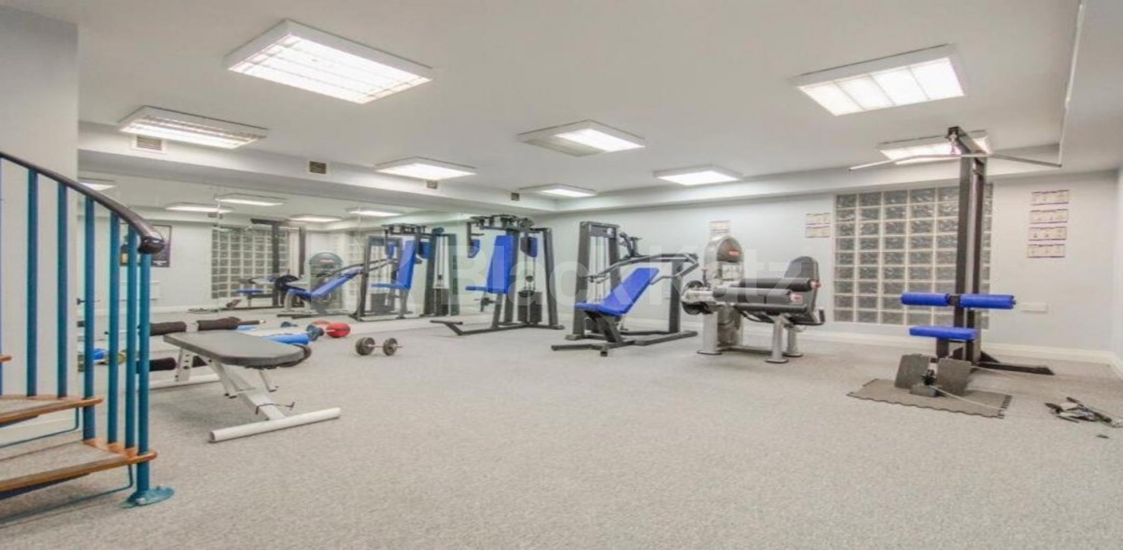 			SECURE PARKING AND ONSITE GYM INC, 2 Bedroom, 1 bath, 1 reception Apartment			 Northpoint, Tottenham lane, Crouch End