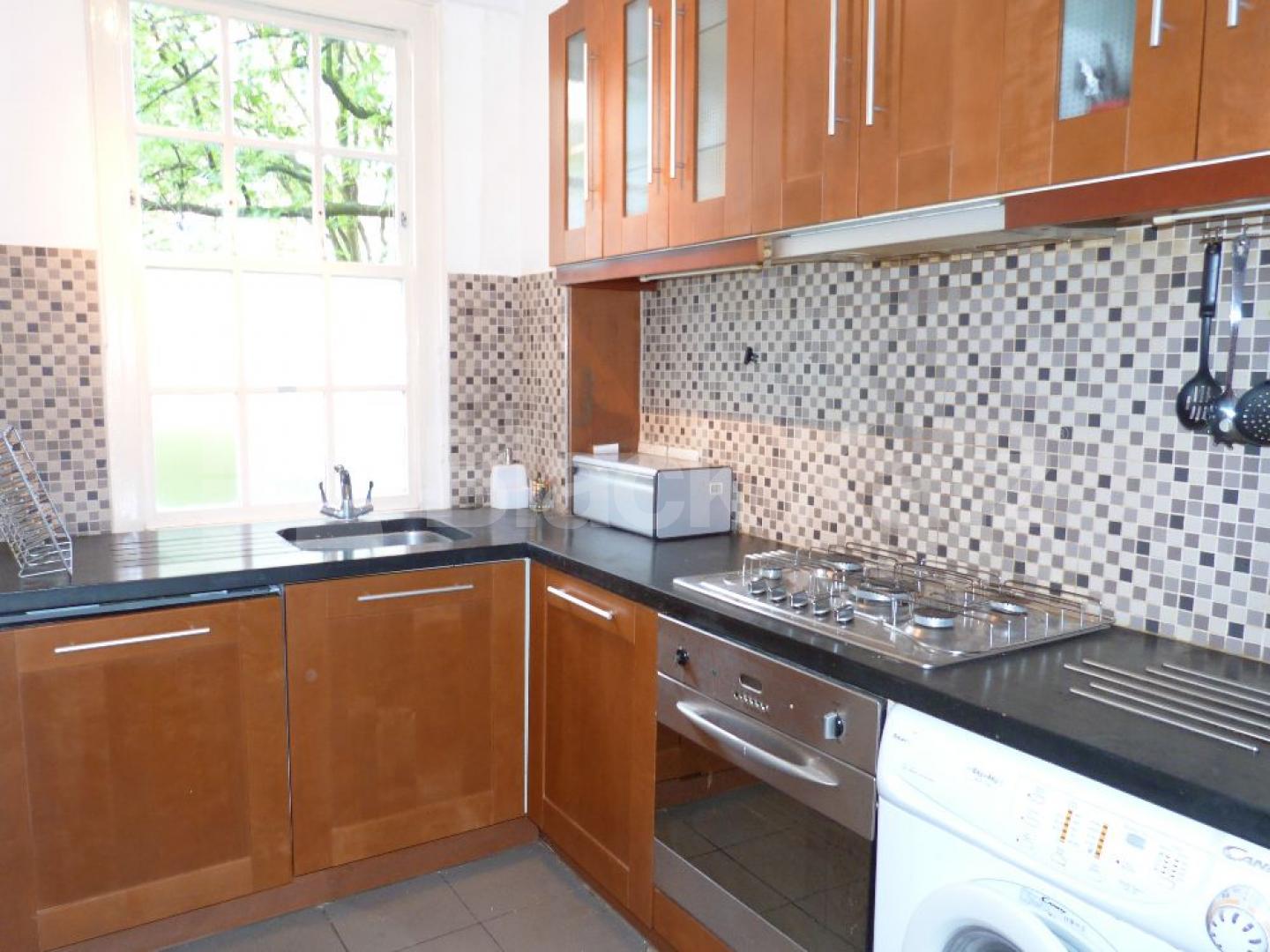 			NEW INSTRUCTION!, 2 Bedroom, 1 bath, 1 reception Flat			 Eton College Road , CAMDEN / CHALK FARM