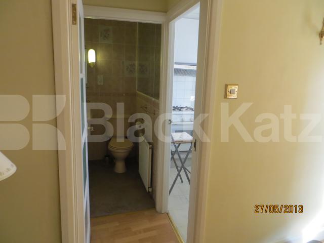 			NEW INSTRUCTION , Studio Apartment, 1 bath, 1 reception Studio			 Emperor's Gate, Gloucester Road