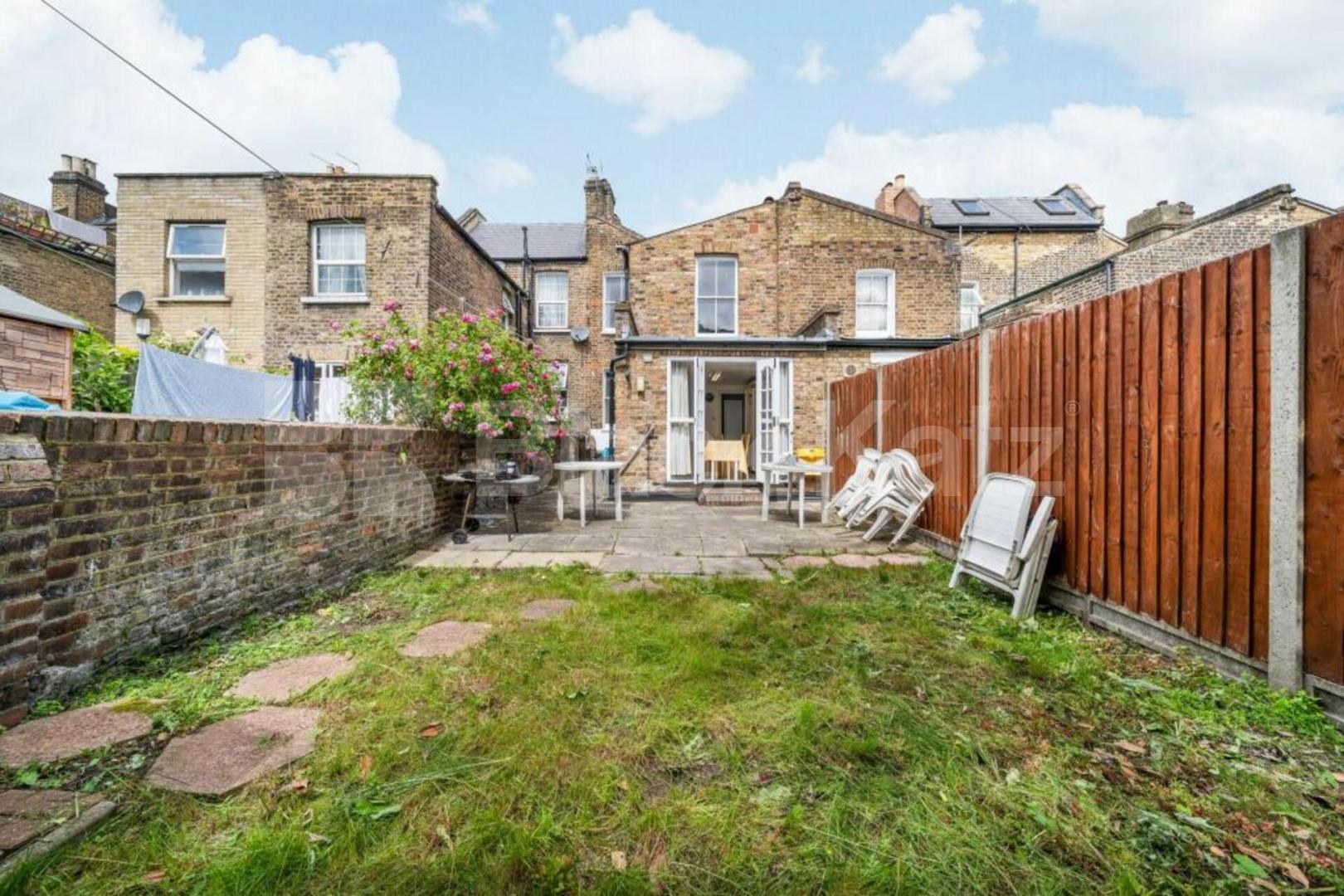 Offering generous accommodation arranged over multiple levels Elthorne Road, Archway