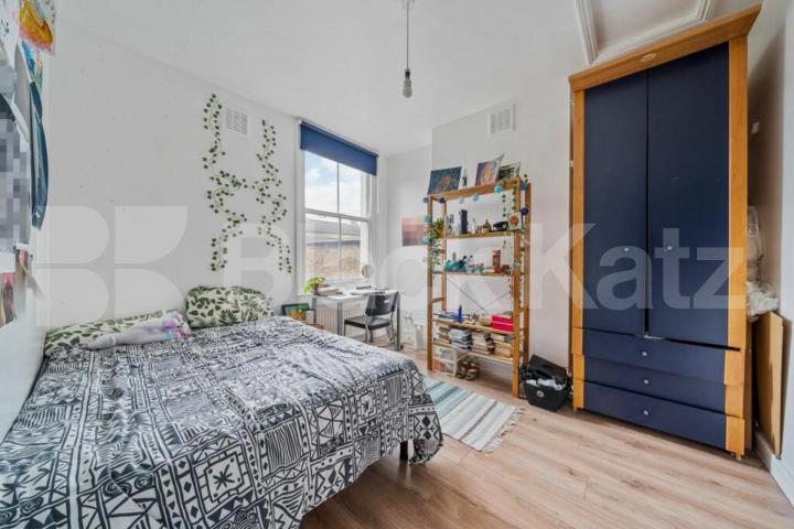 Offering generous accommodation arranged over multiple levels Elthorne Road, Archway