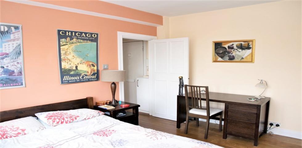 			1 Bedroom, 1 bath, 1 reception Apartment			 West End Lane, WEST HAMPSTEAD