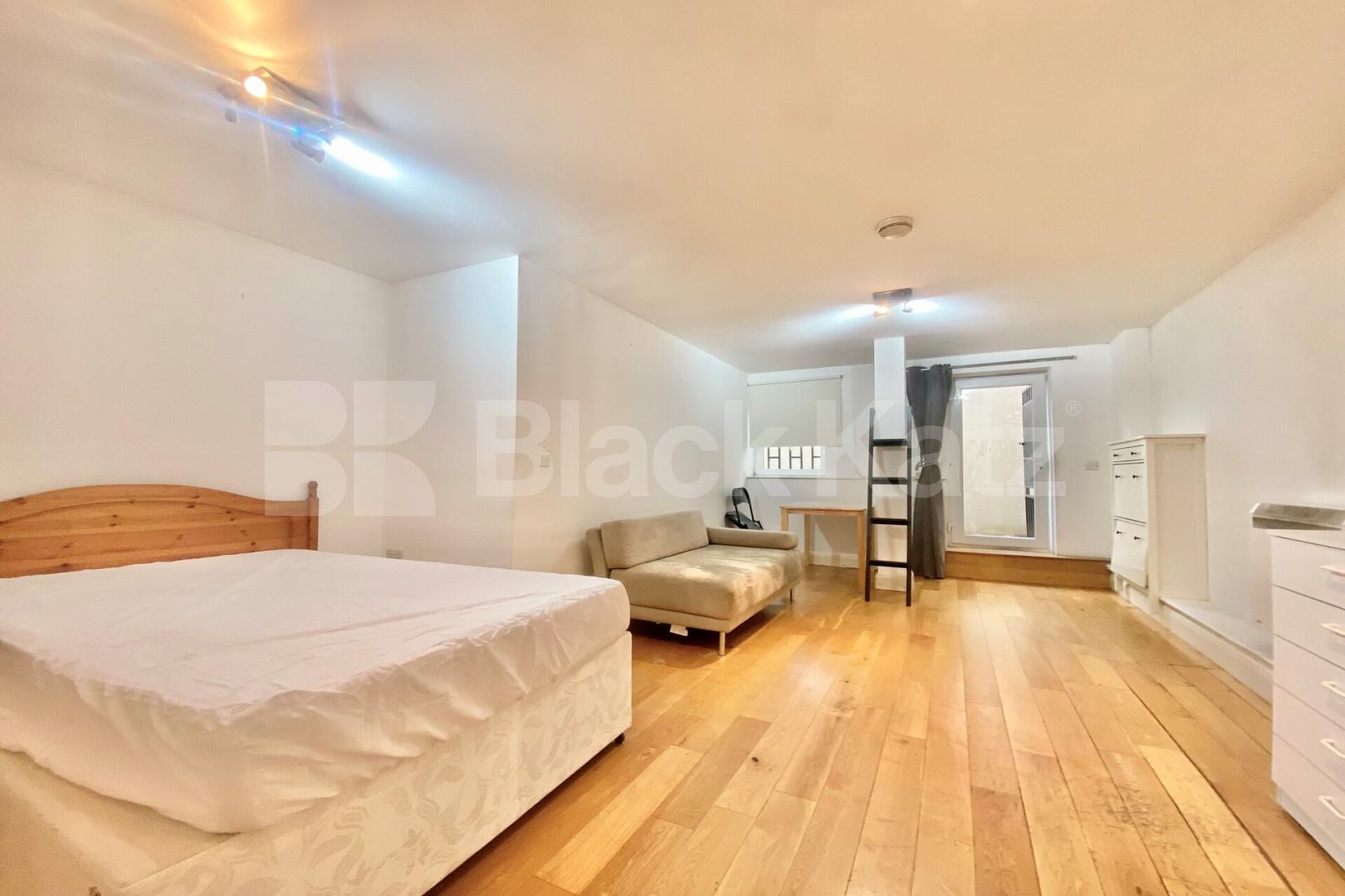 Ground Floor Studio in a gated Mews in Hackney Central Clarence Mews, Hackney Central