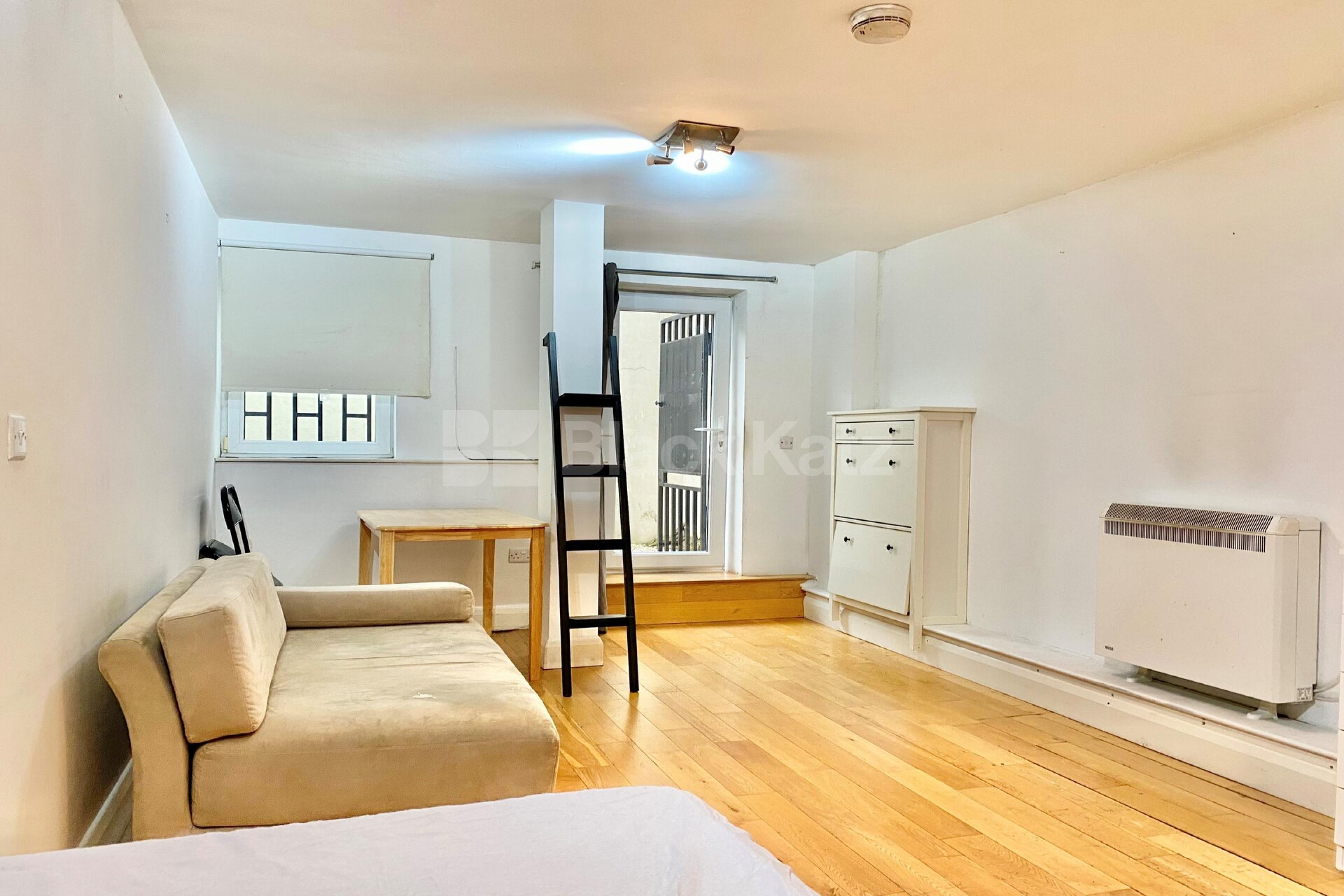 Ground Floor Studio in a gated Mews in Hackney Central Clarence Mews, Hackney Central E5