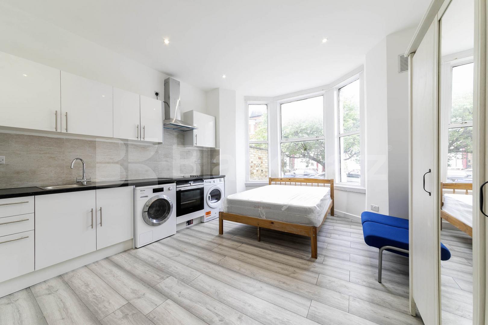 Newly renovated and available now, this spacious furnished studio on Callcott Road, NW6 offers excellent value in a great location Callcott Road, London, NW6 (Council tax, gas and water Included),  London