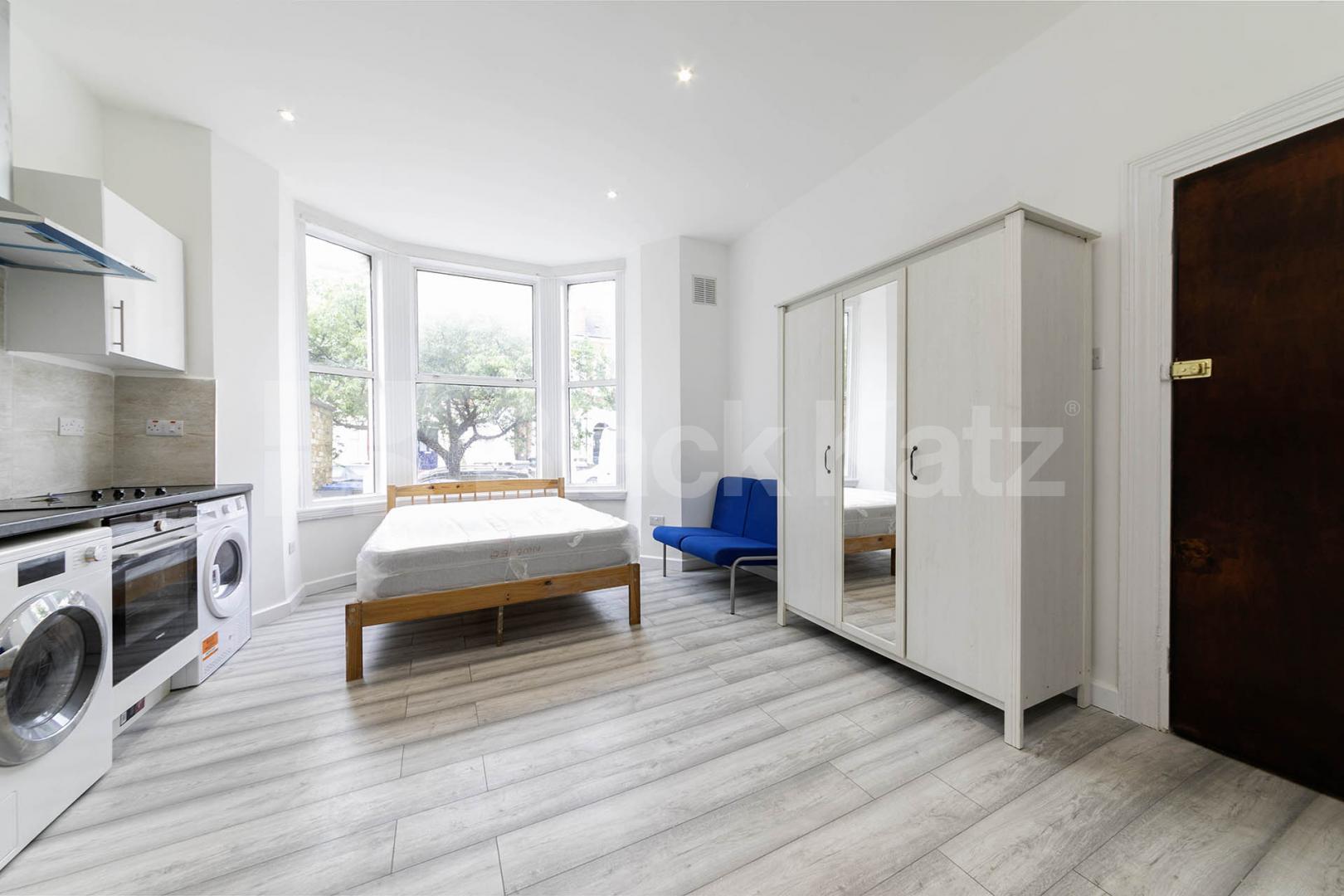 Newly renovated and available now, this spacious furnished studio on Callcott Road, NW6 offers excellent value in a great location Callcott Road, London, NW6 (Council tax, gas and water Included),  London