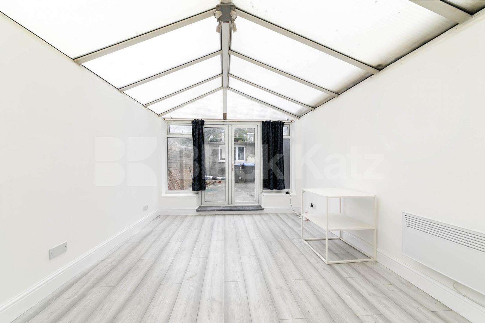 Spacious one-bedroom flat available to rent on Dean Road, NW2 Dean Road, London, NW2,  London