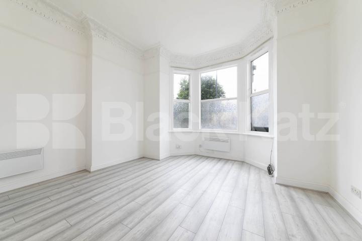Spacious one-bedroom flat available to rent on Dean Road, NW2 Dean Road, London, NW2,  London