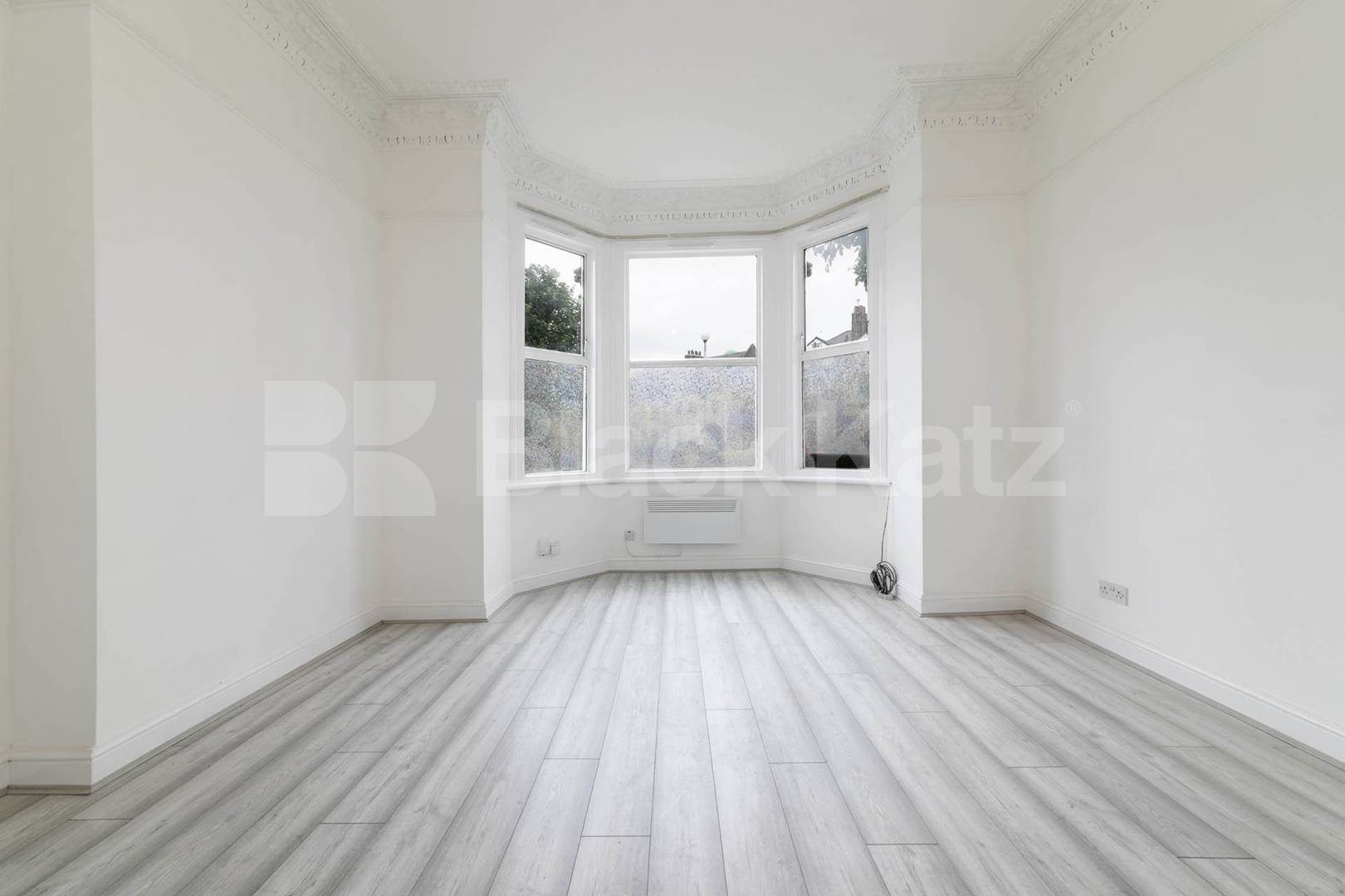Spacious one-bedroom flat available to rent on Dean Road, NW2 Dean Road, London, NW2,  London