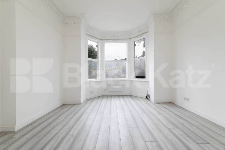 Spacious one-bedroom flat available to rent on Dean Road, NW2 Dean Road, London, NW2,  London