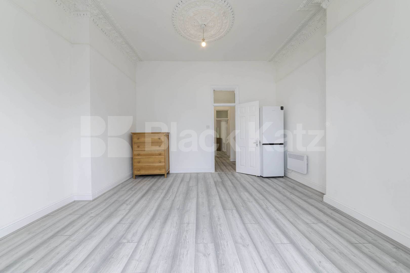 Spacious one-bedroom flat available to rent on Dean Road, NW2 Dean Road, London, NW2,  London