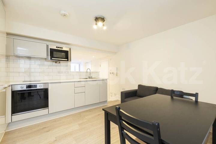 This is an excellent studio in a period conversion in West Hampstead Mill Lane, London, NW6,  London