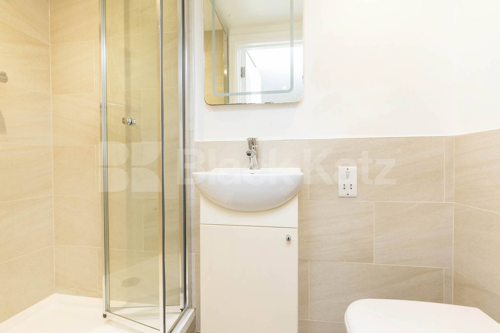 This is an excellent studio in a period conversion in West Hampstead Mill Lane, London, NW6,  London