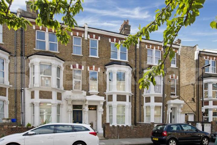 			NEW INSTRUCTION!, 3 Bedroom, 1 bath, 1 reception Flat			 Fermoy Road, WESTBOURNE PARK