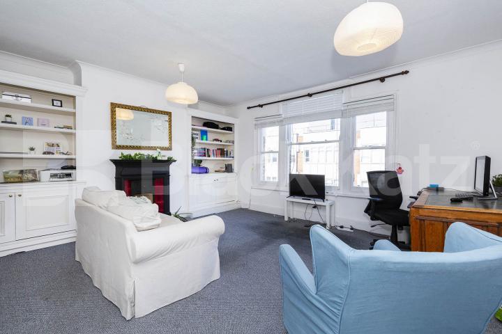 large split level 2 bedroom property with terrace in the heart of Crouch End The Broadway, Crouch End