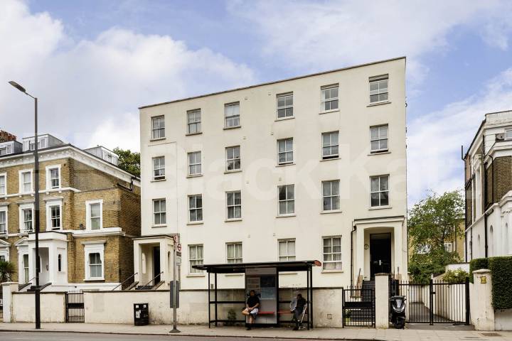 Spacious 1 Bed Flat N7 | Parking, Quiet Aspect & High Ceilings Camden Road, Camden Borders 