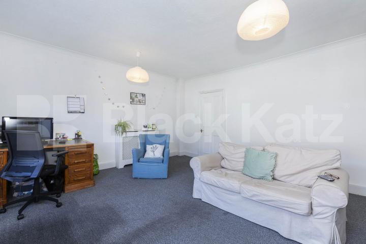 large split level 2 bedroom property with terrace in the heart of Crouch End The Broadway, Crouch End