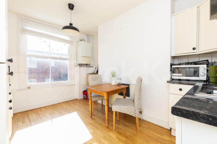 large split level 2 bedroom property with terrace in the heart of Crouch End The Broadway, Crouch End
