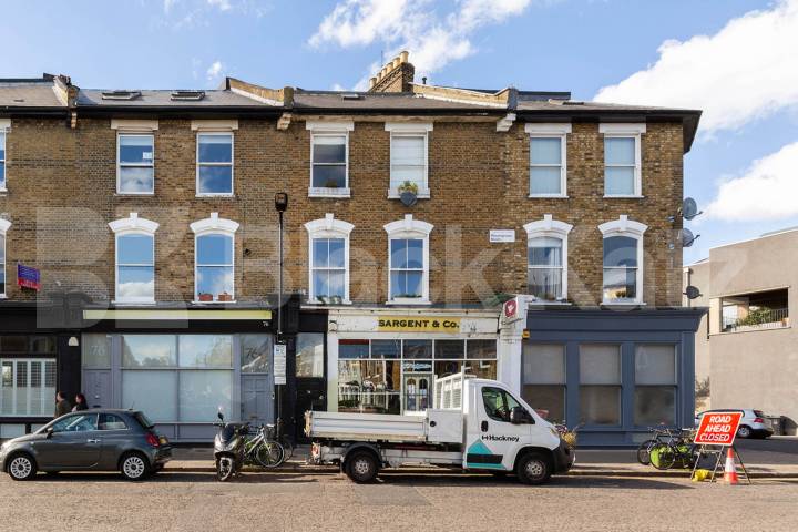Mountgrove Road, Highbury