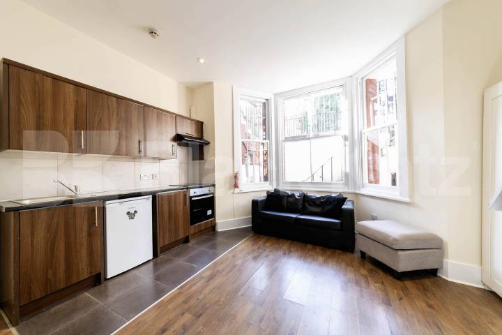 A spacious and well-presented furnished studio apartment with a mezzanine sleeping area, offering a bright and comfortable living space.The property is fully self-contained and provides everything needed for convenient modern living Sutherland Avenue, Maida Vale, W9,  London