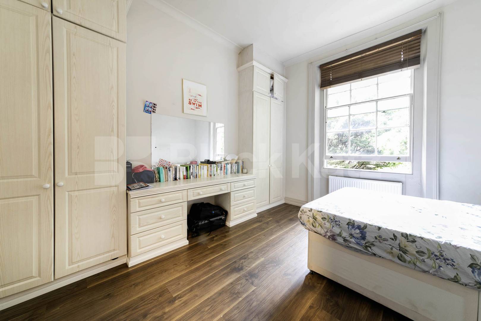A well-presented, fully furnished one-bedroom apartment situated on the popular Belsize Road, NW6.The property comprises a bright and spacious reception room, a separate fully fitted kitchen, a generously sized double bedroom featuring large built-in Belsize Road, London, NW6,  London