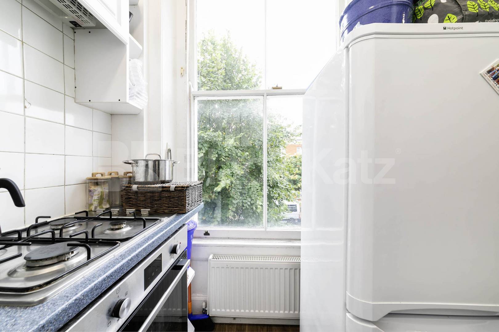 A well-presented, fully furnished one-bedroom apartment situated on the popular Belsize Road, NW6.The property comprises a bright and spacious reception room, a separate fully fitted kitchen, a generously sized double bedroom featuring large built-in Belsize Road, London, NW6,  London