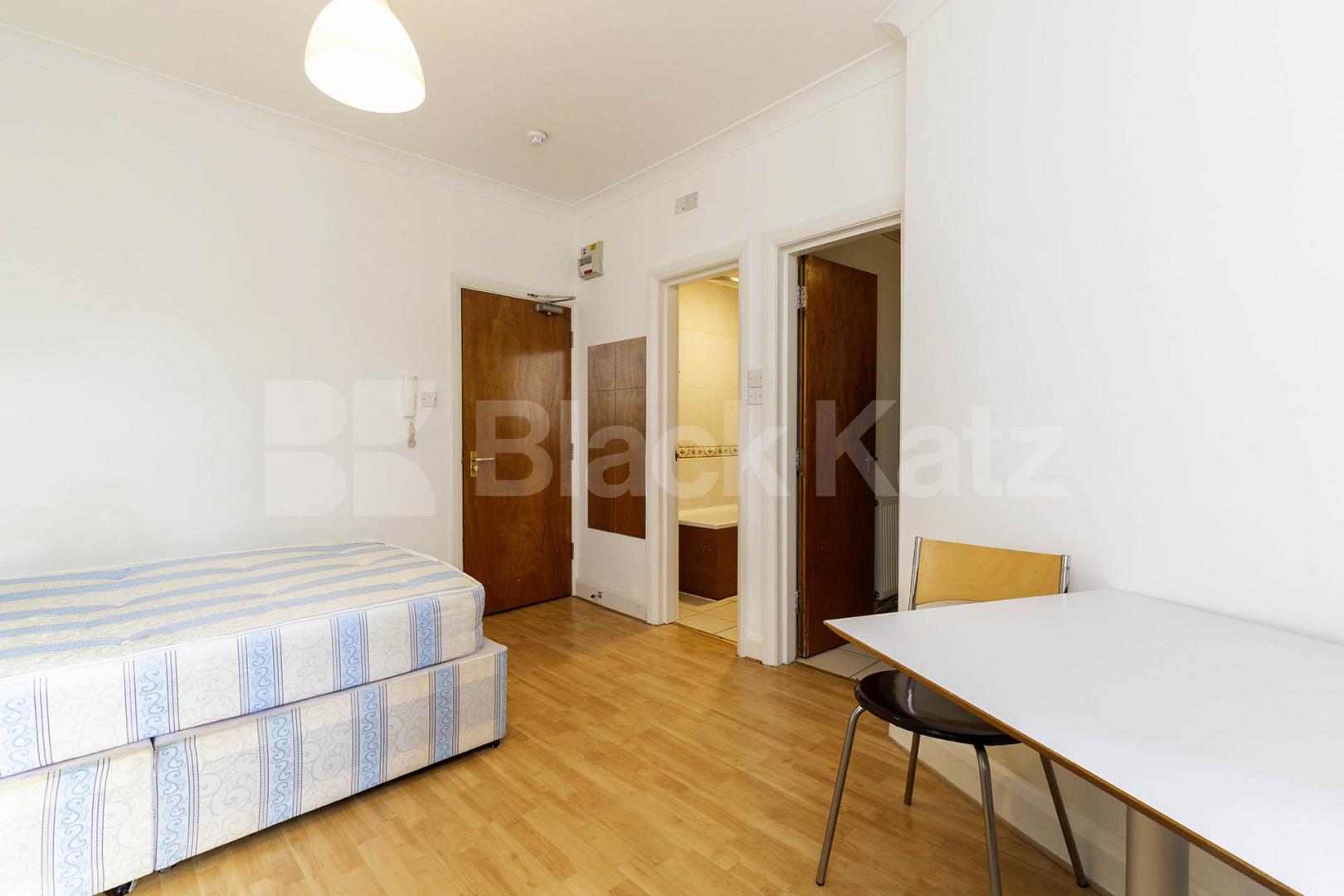 Council Tax ,Gas and Water included Willesden Lane, Kilburn, NW2 (Gas, Heating and Water Included),  London