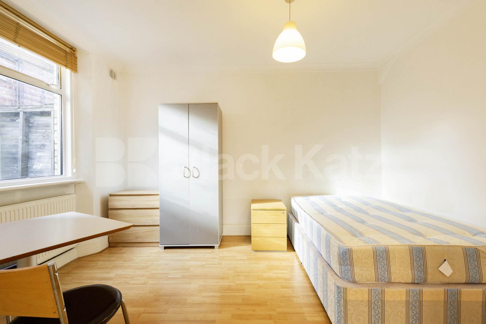 Council Tax ,Gas and Water included Willesden Lane, Kilburn, NW2 (Gas, Heating and Water Included),  London