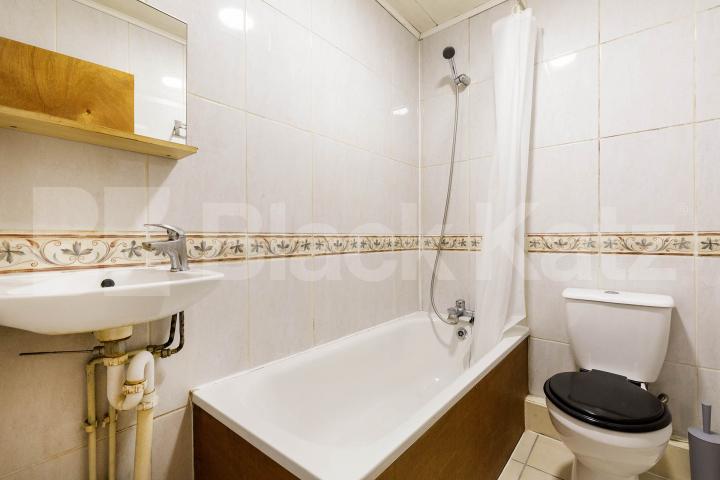 Council tax, Gas, heating and Water included Willesden Lane, Kilburn, NW2 (Council tax, Gas, Heating and Water Included),  London