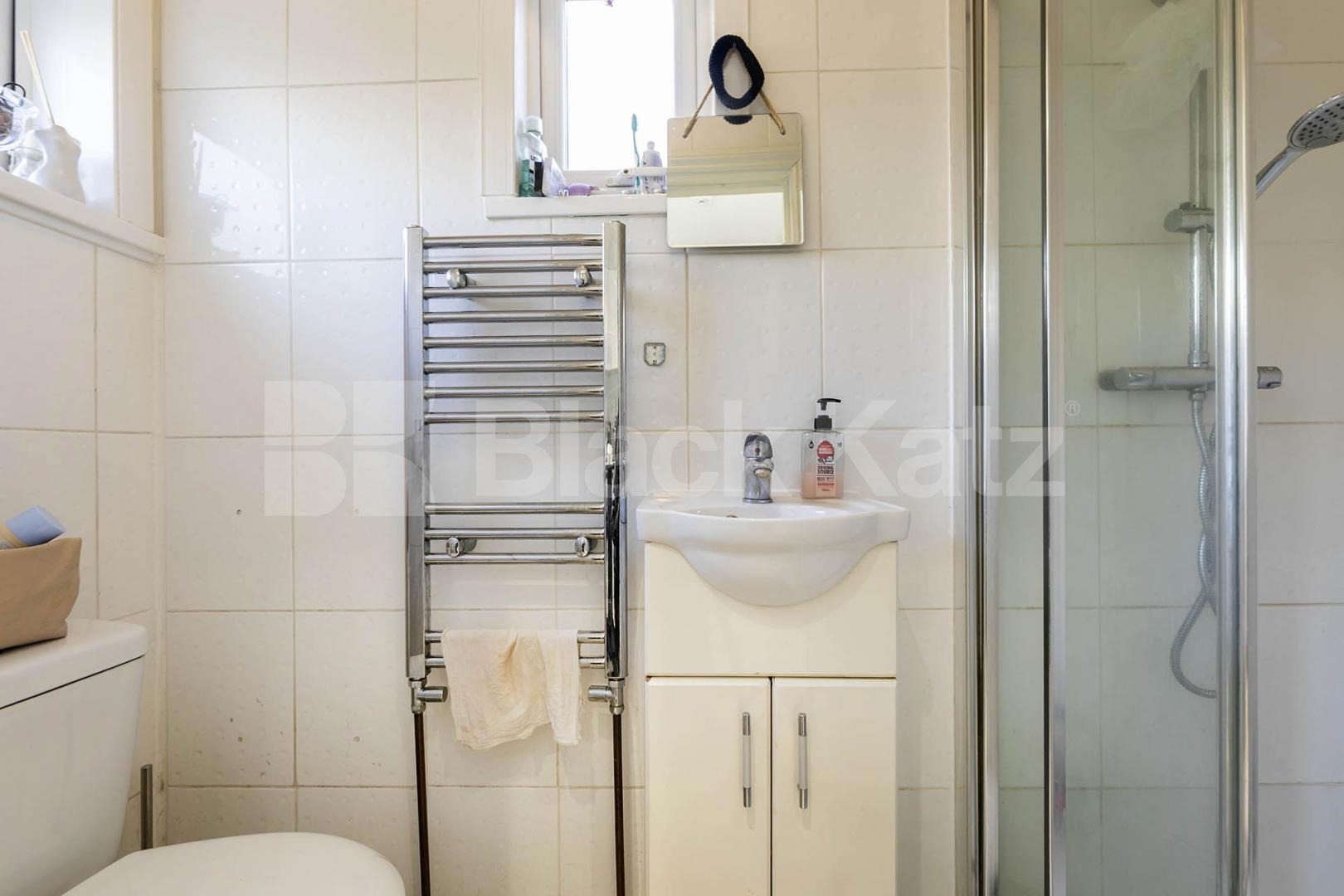 COUNCIL TAX, GAS and WATER INCLUDED Black Katz are pleased to offer for rent this newly refurbished studio flat on the ground floor of a period conversion in the Kilburn / Queens Park area Callcott Road, Kilburn, NW6 (council tax, gas and water inlcuded),  London